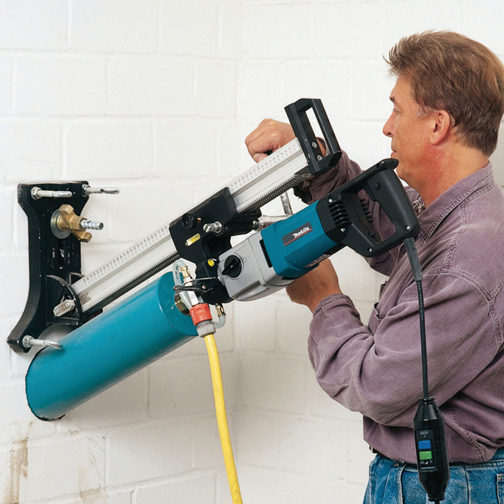 Makita DBM131 Carotatrice ad umido 1700W 132mm - immagine 3