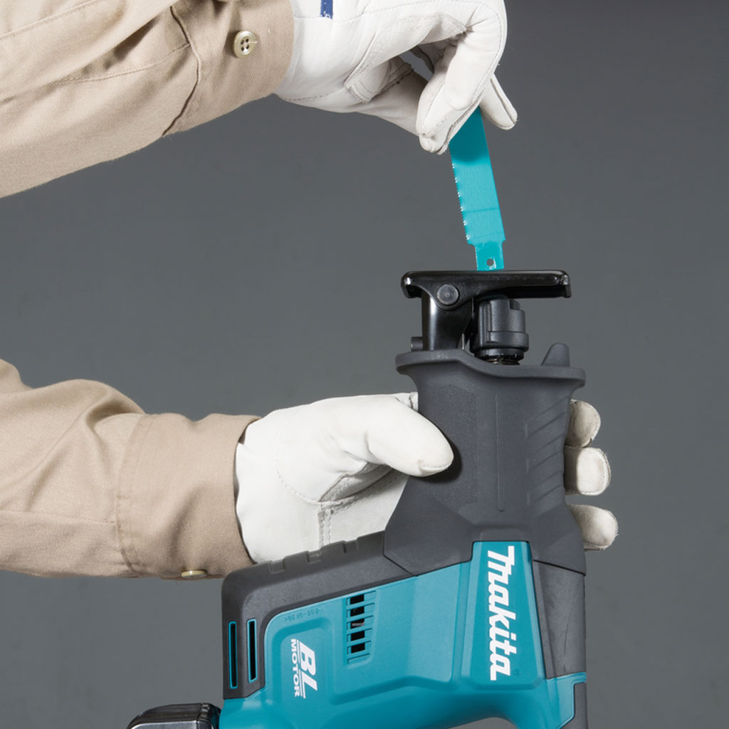 Makita DJR188RTJ Seghetto dritto Compact 18V - immagine 2