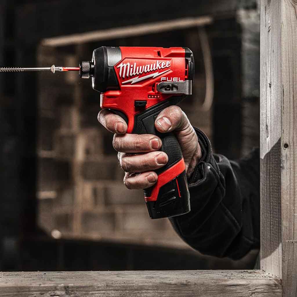 Milwaukee M12 FID2-202X Avvitatore ad impulsi compatto 1/4″ HEX FUEL – 4933479877 - immagine 7